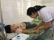 68 học sinh tiểu học ở Hải Dương nhập viện sau bữa ăn bán trú